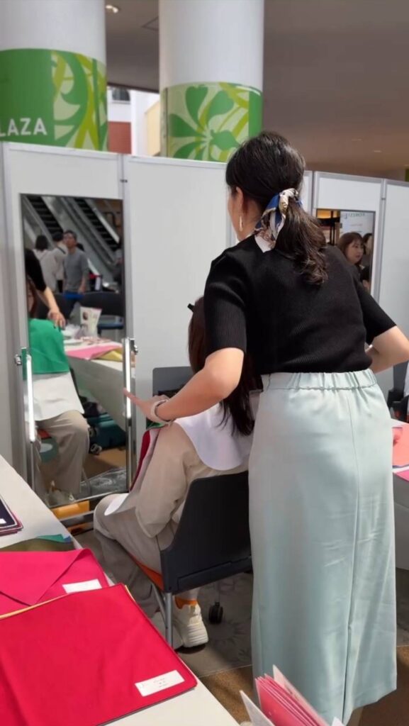 パーソナルカラー診断＆メイクイベントの様子